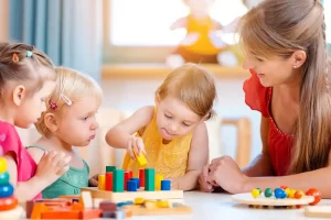  Niños en la guarderia con psicologa | Cuando comienzan hablar bebe | Hoy Padres